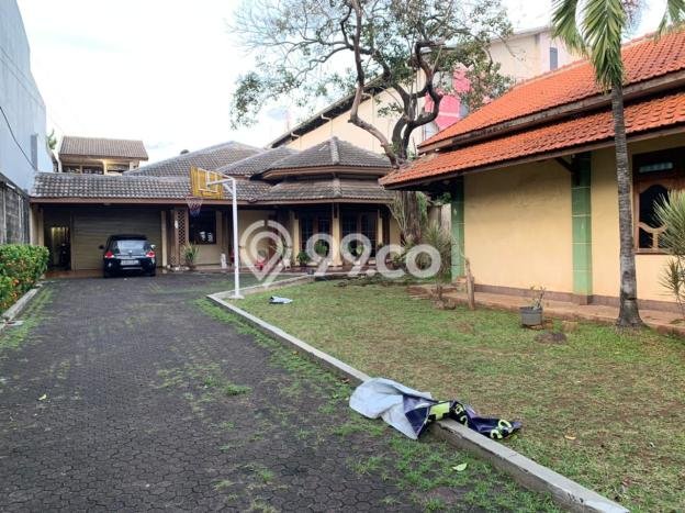Rumah Mewah LB 477m2 Siap Pakai Desain Elegan di Condet, Jakarta Timur Rumah Mewah LB 477m2 Siap Pakai Desain Elegan di Condet, Jakarta Timur
