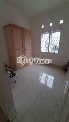 For Sale Rumah 3 Kamar Lokasi Ideal Nyaman dan Strategis di Depok For Sale Rumah 3 Kamar Lokasi Ideal Nyaman dan Strategis di Depok