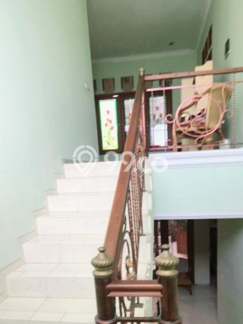 Rumah Mewah LB 338m2 Siap Huni Desain Elegan di Bintaro, Tangerang Selatan Rumah Mewah LB 338m2 Siap Huni Desain Elegan di Bintaro, Tangerang Selatan