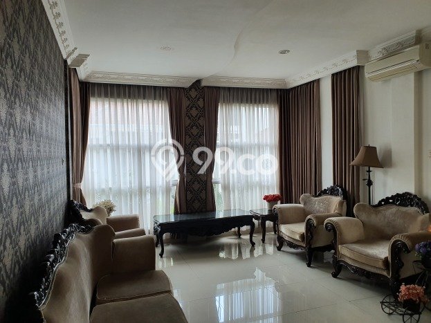 Hot Offer Hunian Mewah Ideal dan Luas di Duren Sawit, Jakarta Timur Hot Offer Hunian Mewah Ideal dan Luas di Duren Sawit, Jakarta Timur