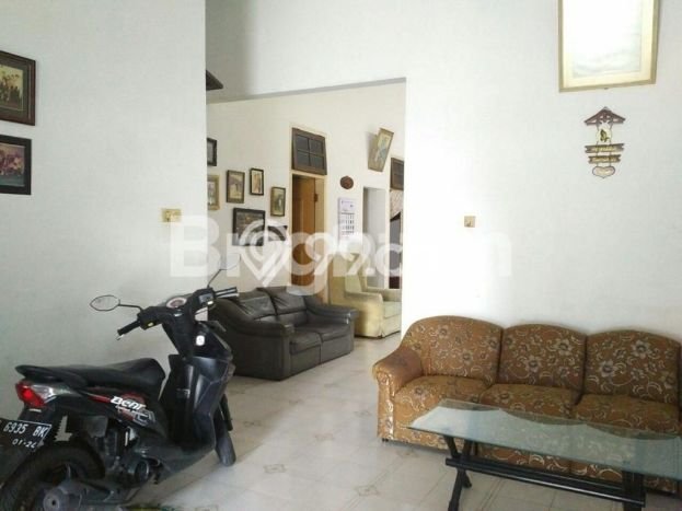 For Sale! Luxury House LT 416m2 Desain Elegan di Purwantoro For Sale! Luxury House LT 416m2 Desain Elegan di Purwantoro