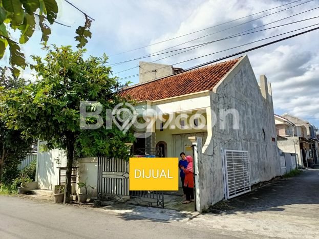 Rumah Modern Cantik 3 KT Bisa Langsung Pindah di Colomadu Rumah Modern Cantik 3 KT Bisa Langsung Pindah di Colomadu