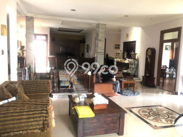 KESEMPATAN EMAS! Rumah di Galaxy, Bekasi, LT 254m² Bangunan 420m² KESEMPATAN EMAS! Rumah di Galaxy, Bekasi, LT 254m² Bangunan 420m²
