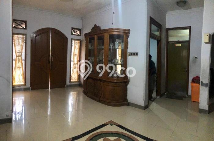 KESEMPATAN EMAS! Rumah di Galaxy, Bekasi, LT 254m² Bangunan 420m² KESEMPATAN EMAS! Rumah di Galaxy, Bekasi, LT 254m² Bangunan 420m²