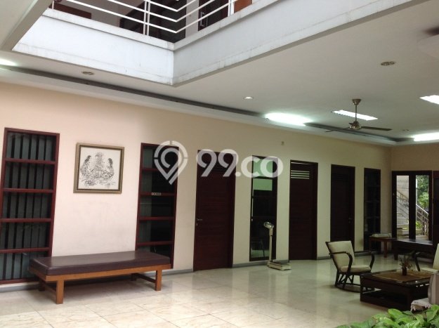 Dijual Rumah Luas Elegan Dengan View Cantik di Rawamangun, Jakarta Timur Dijual Rumah Luas Elegan Dengan View Cantik di Rawamangun, Jakarta Timur