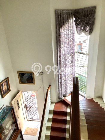 Hunian Mewah LB 350m2 Siap Pakai Desain Elegan di Jatibening, Bekasi Hunian Mewah LB 350m2 Siap Pakai Desain Elegan di Jatibening, Bekasi