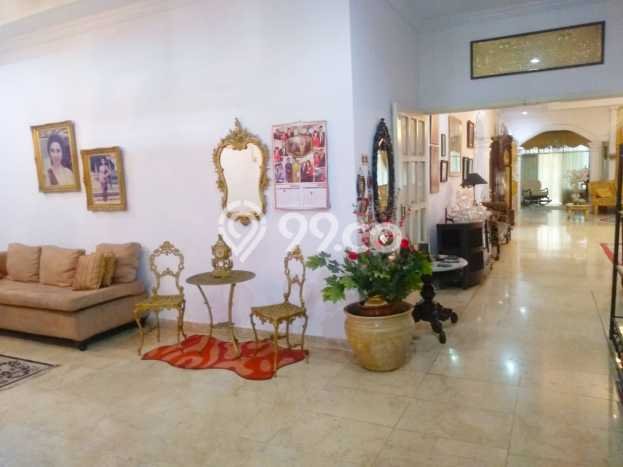 Hunian Asri Tebet, Lingkungan Tenang - LT 700m² Hunian Asri Tebet, Lingkungan Tenang - LT 700m²