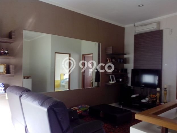 Rumah di Bintaro, Jakarta Selatan, LT 120m² LB 135m² - JUAL CEPAT! Rumah di Bintaro, Jakarta Selatan, LT 120m² LB 135m² - JUAL CEPAT!