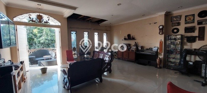 Jual Rumah Luas Elegan Dengan View Eksklusif di Ulujami, Jakarta Selatan Jual Rumah Luas Elegan Dengan View Eksklusif di Ulujami, Jakarta Selatan