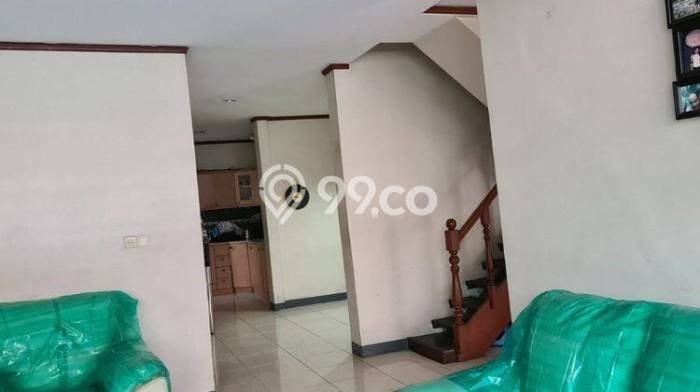 Rumah Eksklusif Siap Huni di Jakarta Barat Fasilitas Lengkap Rumah Eksklusif Siap Huni di Jakarta Barat Fasilitas Lengkap