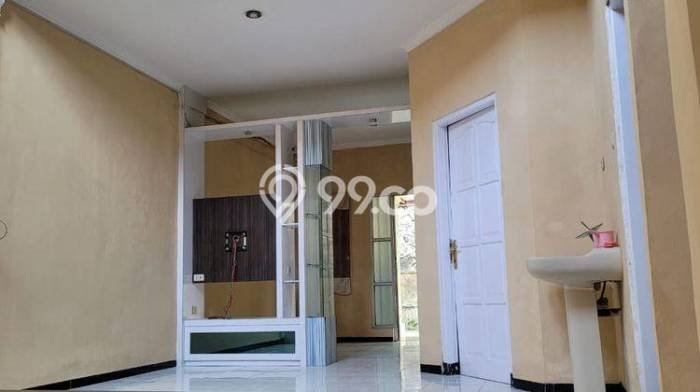 Jual Cepat Rumah Murah Nyaman di Gajahmungkur , Semarang Atas Jual Cepat Rumah Murah Nyaman di Gajahmungkur , Semarang Atas