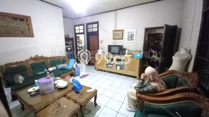 For Sale! Luxury House LT 268m2 Desain Elegan di Kopo For Sale! Luxury House LT 268m2 Desain Elegan di Kopo