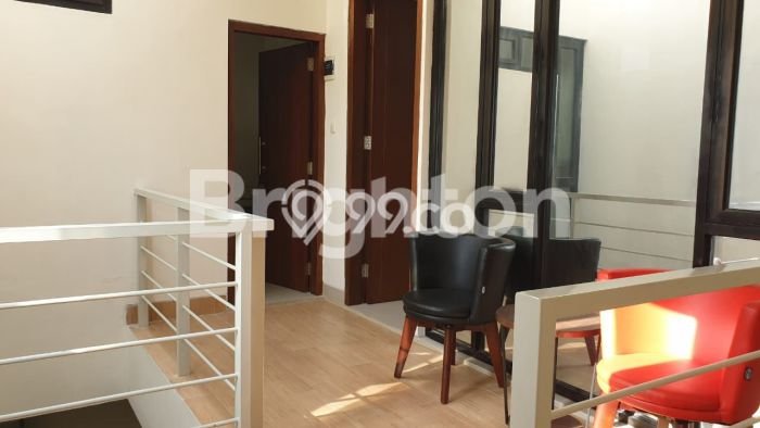 Dijual Rumah 4 Kamar Lokasi Ideal Bagus dan Strategis di Colomadu Dijual Rumah 4 Kamar Lokasi Ideal Bagus dan Strategis di Colomadu
