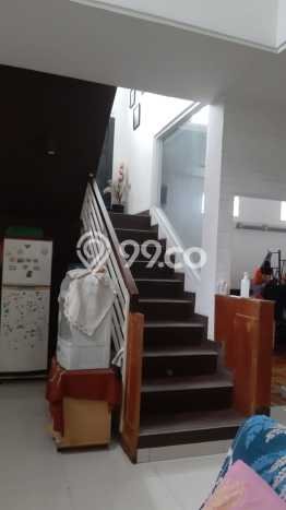 Rumah Luxury Modern Tanpa Renovasi di Ulujami Jakarta Selatan Rumah Luxury Modern Tanpa Renovasi di Ulujami Jakarta Selatan
