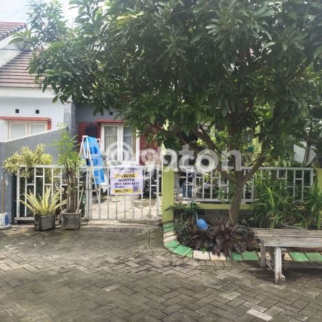PROPERTI PILIHAN! Rumah Asri di Sidoarjo, LT 118m2m² Bangunan 55m2m² PROPERTI PILIHAN! Rumah Asri di Sidoarjo, LT 118m2m² Bangunan 55m2m²