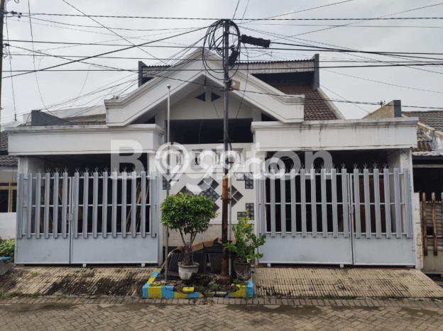 Dijual Hunian Rumah Terawat 2 KT di Kutisari, Surabaya Dijual Hunian Rumah Terawat 2 KT di Kutisari, Surabaya