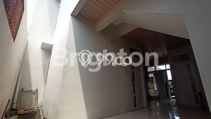 Rumah Modern Cantik 4 KT Siap Huni di Gedangan Rumah Modern Cantik 4 KT Siap Huni di Gedangan