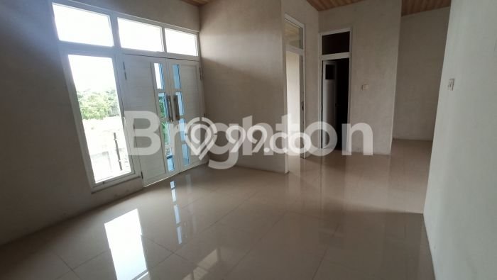 Rumah Modern Cantik 4 KT Siap Huni di Gedangan Rumah Modern Cantik 4 KT Siap Huni di Gedangan