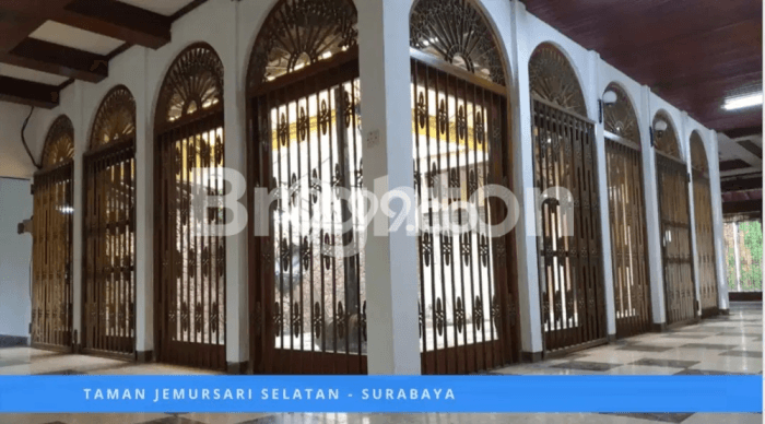 Jual Rumah Mewah Megah Dengan View Eksklusif di Jemursari, Surabaya Jual Rumah Mewah Megah Dengan View Eksklusif di Jemursari, Surabaya