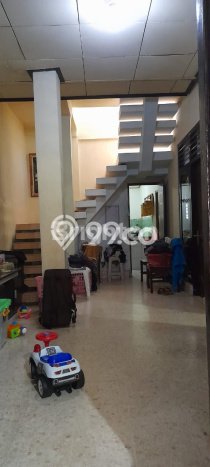 RUMAH HALAMAN LUAS LOKASI STRATEGIS DI SESETAN RUMAH HALAMAN LUAS LOKASI STRATEGIS DI SESETAN