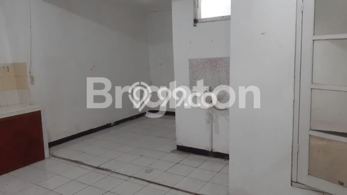 Dijual Hunian Rumah Terawat 4 KT di Tidar, Malang Dijual Hunian Rumah Terawat 4 KT di Tidar, Malang