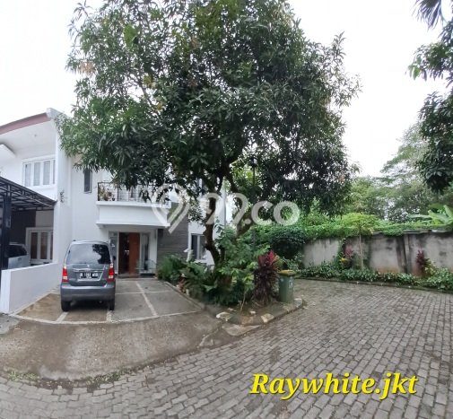 Dijual Rumah Eksklusif 3 KT di Cirendeu, Jakarta Selatan Dijual Rumah Eksklusif 3 KT di Cirendeu, Jakarta Selatan