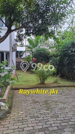 Dijual Rumah Eksklusif 3 KT di Cirendeu, Jakarta Selatan Dijual Rumah Eksklusif 3 KT di Cirendeu, Jakarta Selatan
