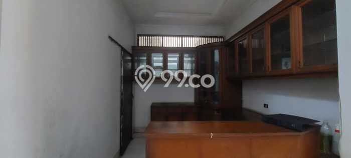 Siap Huni Rumah Mewah 7 Kamar di Ciputat Dekat ke Mana Pun Siap Huni Rumah Mewah 7 Kamar di Ciputat Dekat ke Mana Pun