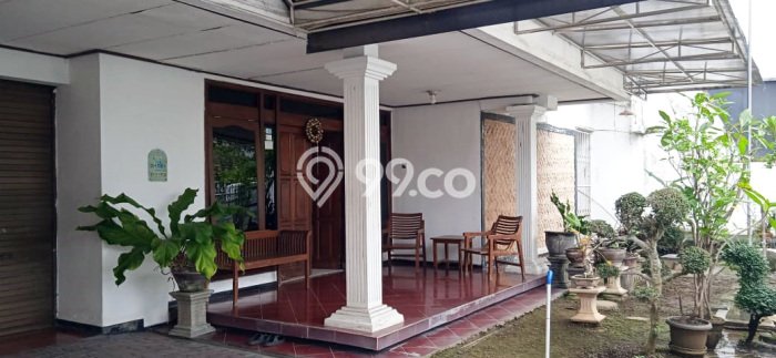 Rumah Eksklusif Siap Huni LT 382m2 di Gayungan, Surabaya Rumah Eksklusif Siap Huni LT 382m2 di Gayungan, Surabaya