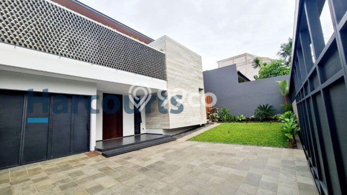 KESEMPATAN EMAS! Rumah area Cinere, Depok, LT 510m² Bangunan 450m² KESEMPATAN EMAS! Rumah area Cinere, Depok, LT 510m² Bangunan 450m²