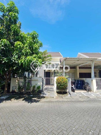 Jual Segera Rumah 3 KT 2 KM di Rungkut, Surabaya Jual Segera Rumah 3 KT 2 KM di Rungkut, Surabaya