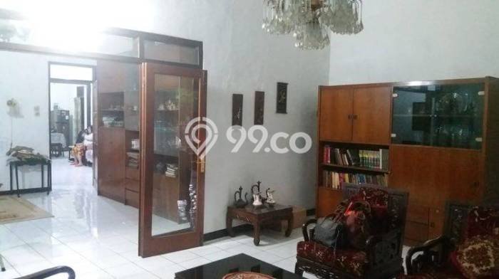 Rumah Elit LB 220m2 Siap Huni Desain Elegan di Burangrang, Bandung Rumah Elit LB 220m2 Siap Huni Desain Elegan di Burangrang, Bandung