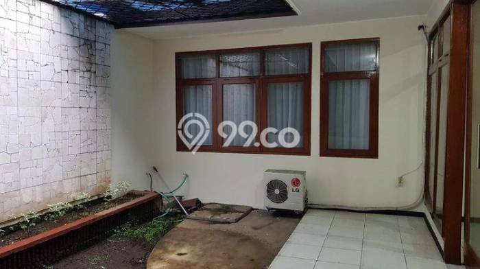 Rumah Mewah Siap Huni LT 375m2 di Batununggal, Bandung Rumah Mewah Siap Huni LT 375m2 di Batununggal, Bandung