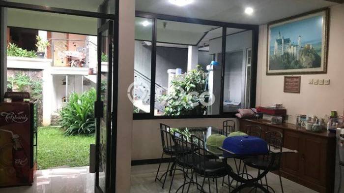 Rumah Mewah Akses Mudah di Bandung Full Furnished Rumah Mewah Akses Mudah di Bandung Full Furnished