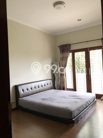 Rumah Elit LB 300m2 Siap Huni Desain Elegan di Bintaro, Tangerang Selatan Rumah Elit LB 300m2 Siap Huni Desain Elegan di Bintaro, Tangerang Selatan