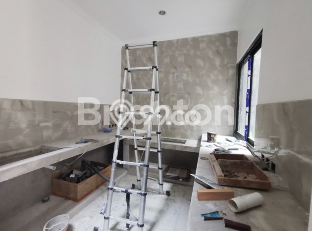 Dijual Rumah Mewah Exclusive di Rungkut, Surabaya Dijual Rumah Mewah Exclusive di Rungkut, Surabaya