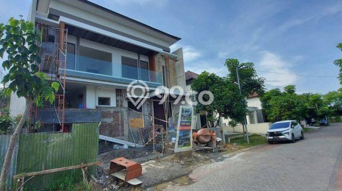 Hunian Elit LB 358m2 Siap Pakai Desain Elegan di Lidah Kulon, Surabaya Hunian Elit LB 358m2 Siap Pakai Desain Elegan di Lidah Kulon, Surabaya