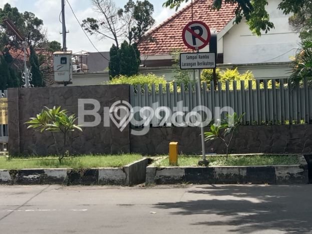 HOT LISTING! Rumah Ready Stock di Sawahan, Surabaya, LT 790m² Bangunan 600m² HOT LISTING! Rumah Ready Stock di Sawahan, Surabaya, LT 790m² Bangunan 600m²