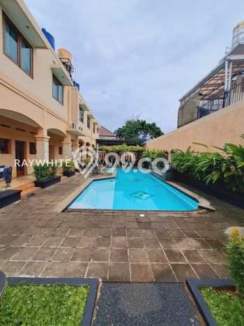 Rumah area Kebayoran Baru, 3 KT, Dekat Rumah Sakit, LT 200m² Bangunan 400m² Rumah area Kebayoran Baru, 3 KT, Dekat Rumah Sakit, LT 200m² Bangunan 400m²