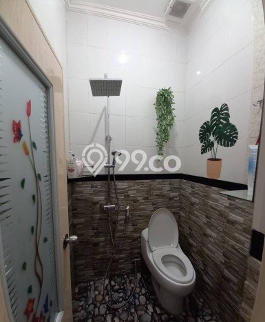Rumah Strategis Minimalis Lb 100m2 di Kedungkandang, Malang Rumah Strategis Minimalis Lb 100m2 di Kedungkandang, Malang