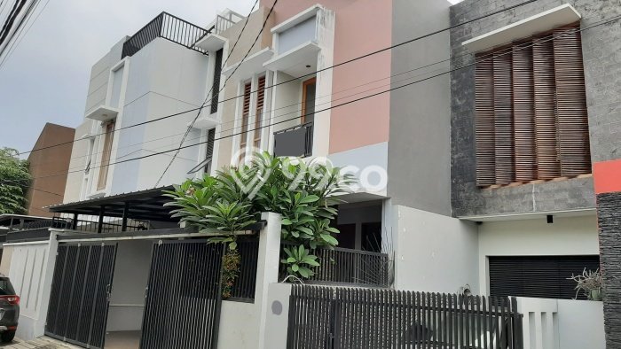 Jual Rumah Bagus Siap Huni LB 200m2 di Pancoran, Jakarta Selatan Jual Rumah Bagus Siap Huni LB 200m2 di Pancoran, Jakarta Selatan