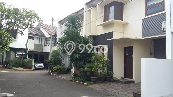Rumah Elit LB 140m2 Siap Huni Desain Elegan di Kemang, Jakarta Selatan Rumah Elit LB 140m2 Siap Huni Desain Elegan di Kemang, Jakarta Selatan