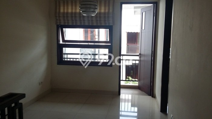 Rumah Elit LB 140m2 Siap Huni Desain Elegan di Kemang, Jakarta Selatan Rumah Elit LB 140m2 Siap Huni Desain Elegan di Kemang, Jakarta Selatan