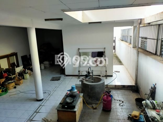 Dijual Rumah Luas Megah Dengan View Eksklusif di Citarum, Semarang Dijual Rumah Luas Megah Dengan View Eksklusif di Citarum, Semarang