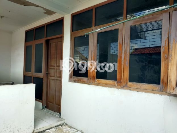 Dijual Rumah Luas Megah Dengan View Eksklusif di Citarum, Semarang Dijual Rumah Luas Megah Dengan View Eksklusif di Citarum, Semarang