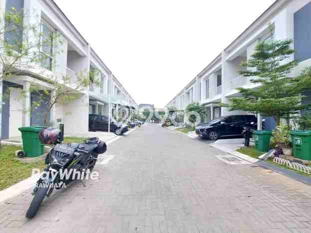 Jual Rumah Eksklusif 3 KT di Cirendeu, Jakarta Selatan Jual Rumah Eksklusif 3 KT di Cirendeu, Jakarta Selatan