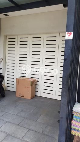 Rumah Elit Modern Tanpa Renovasi di Tamansari Jakarta Barat Rumah Elit Modern Tanpa Renovasi di Tamansari Jakarta Barat