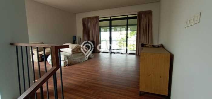 Bisa KPR! Rumah Strategis area , Luas 317m2m² LB 295m2m² Bisa KPR! Rumah Strategis area , Luas 317m2m² LB 295m2m²