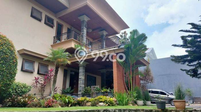 Hunian Mewah LB 542m2 Siap Huni Desain Elegan di Bukit Sari, Semarang Hunian Mewah LB 542m2 Siap Huni Desain Elegan di Bukit Sari, Semarang