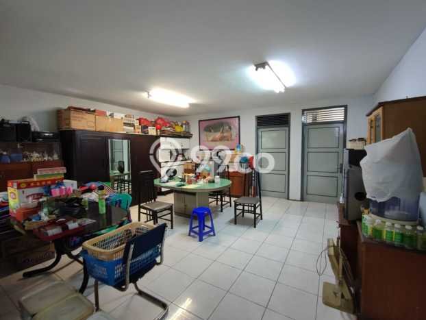 Rumah Elit Modern Siap Huni di Srondol Semarang Rumah Elit Modern Siap Huni di Srondol Semarang